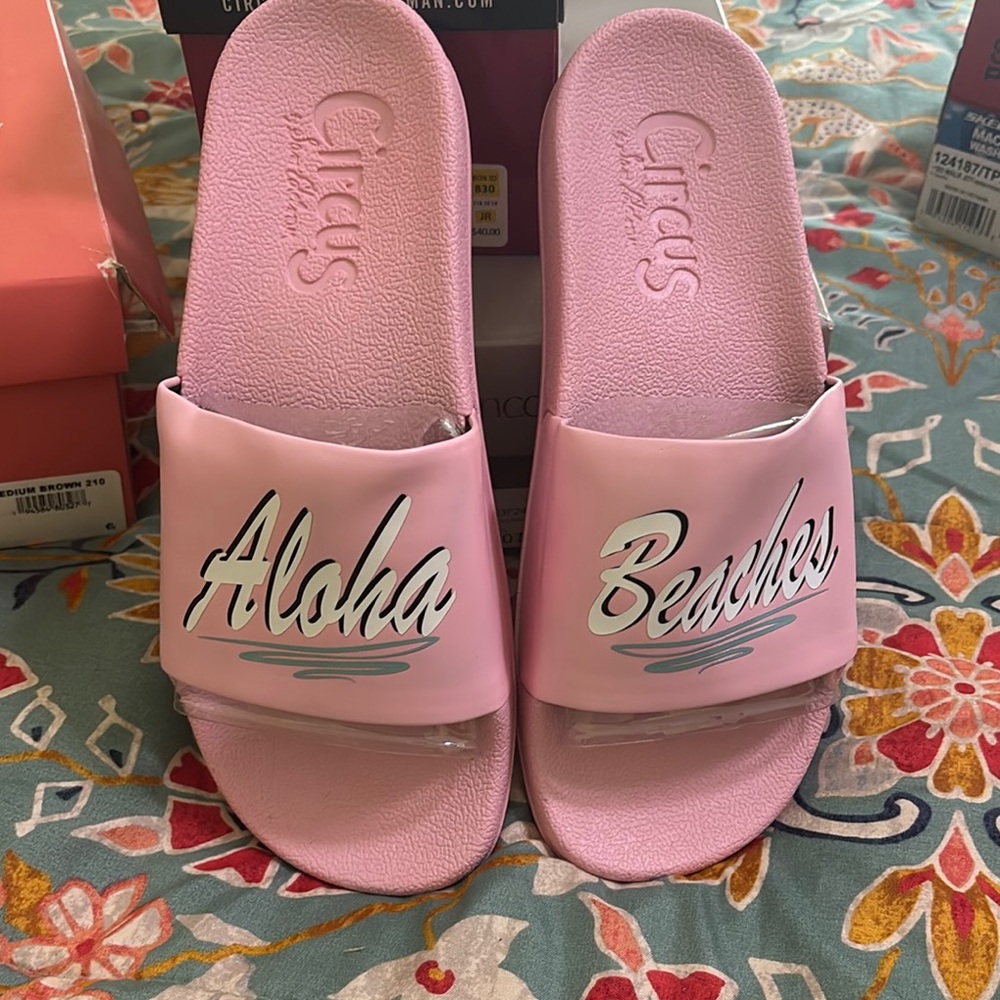 Aloha Beaches Circus by Sam Edelman Slides